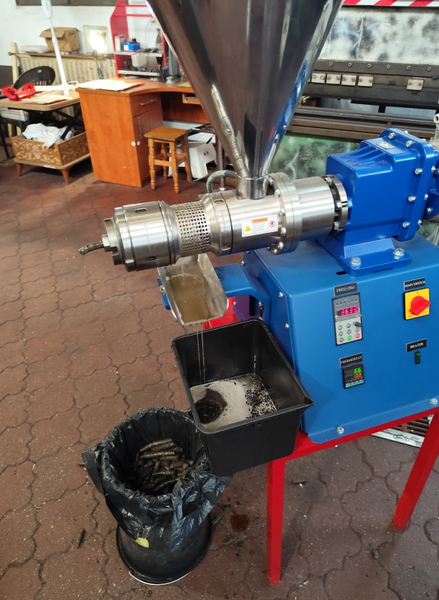 Presa extragere ulei la rece 220V
